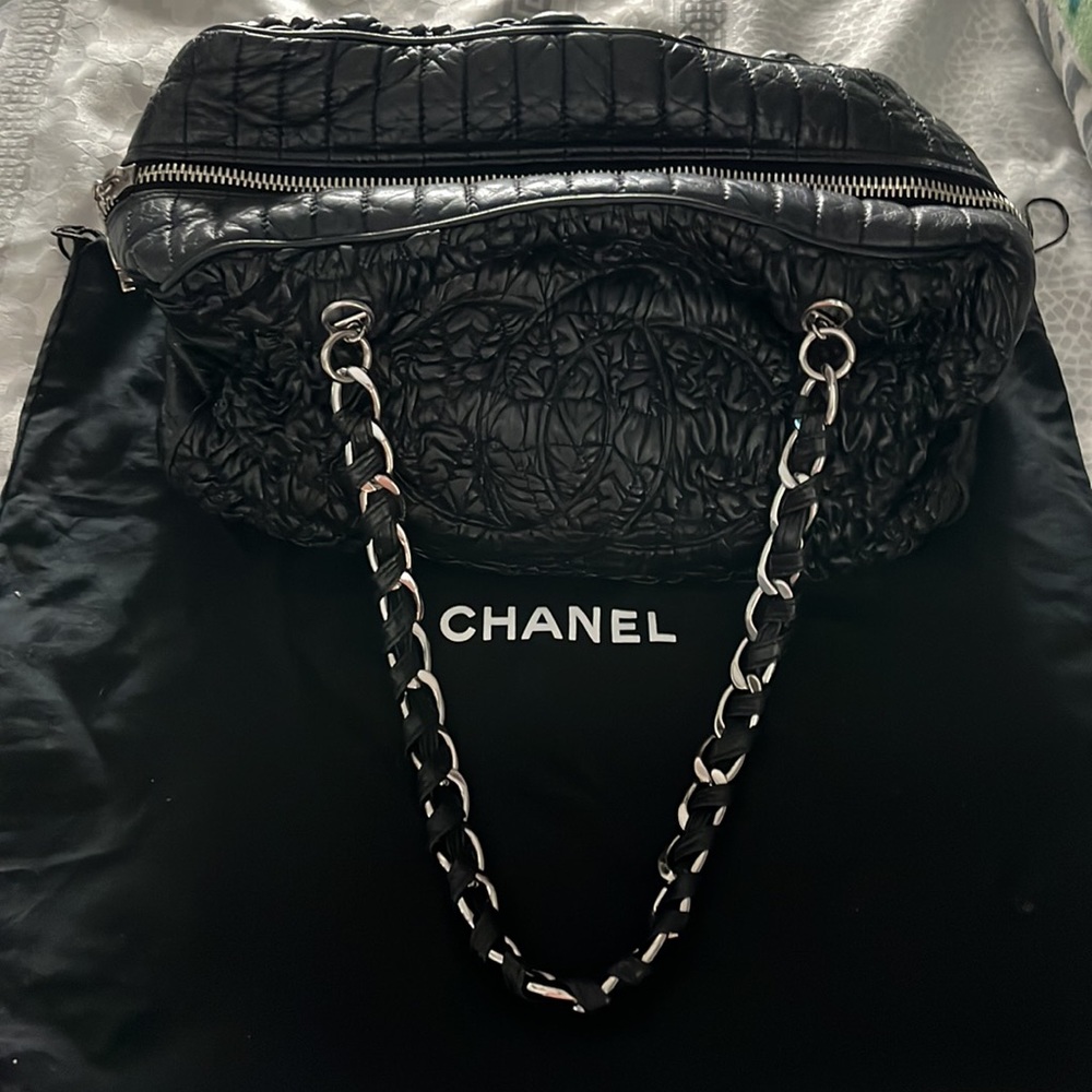 Black CHANEL Shoulder Bag